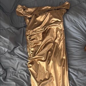 Elegant Gold Off-Shoulder Dress